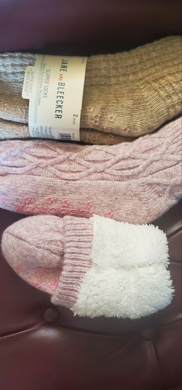 Jane and Bleecker Wool Blend Super Soft Pastel & Pink 2 Pair Knit Slipper Socks